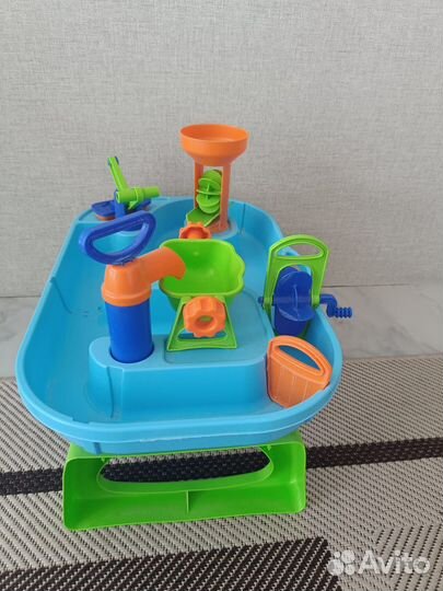 Игровой набор Водный мир- столик для игр с водой
