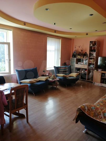 2-к. квартира, 74 м², 4/6 эт.