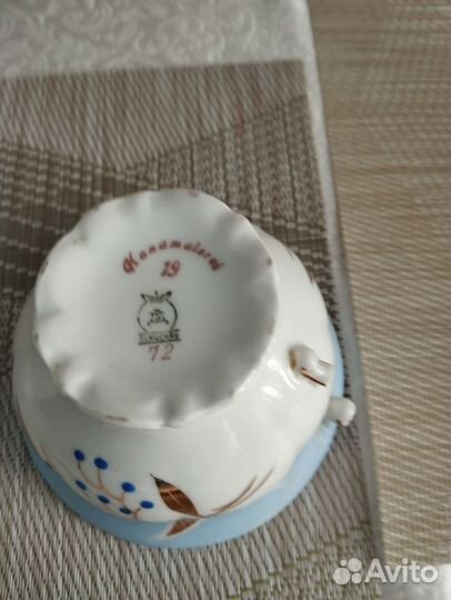 Молочник, чашка и 2 блюдца