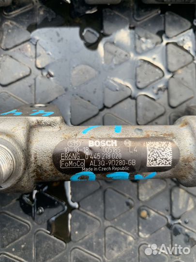 Топливная рампа Range Rover 4.4TD