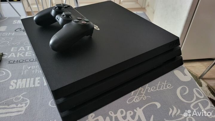 PS4 Pro1тб 3 ревизия 31игра HEN 9.00 прошита