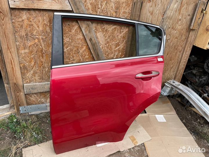 Задняя левая дверь Киа Спортейдж 4 QL