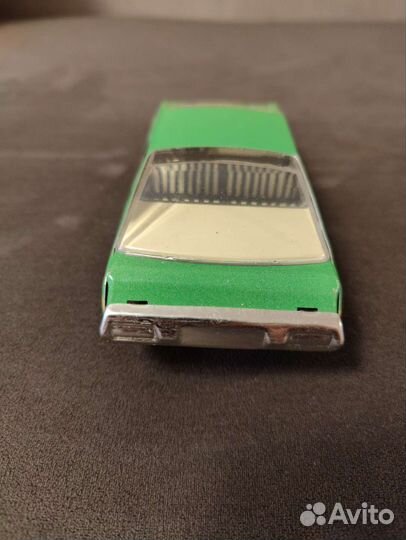 Игрушка автомобиль 