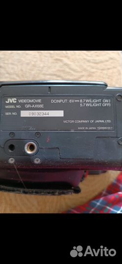 Видеокамера JVS GR-AX68E
