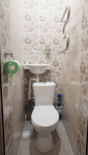 Комната 17 м² в 4-к., 1/14 эт.