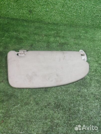 Козырек солнцезащитный левый Ford Focus 2 1.8 2010