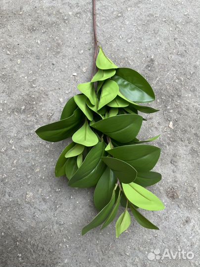 Искусственные цветы, зелень