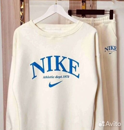 Спортивный костюм Nike