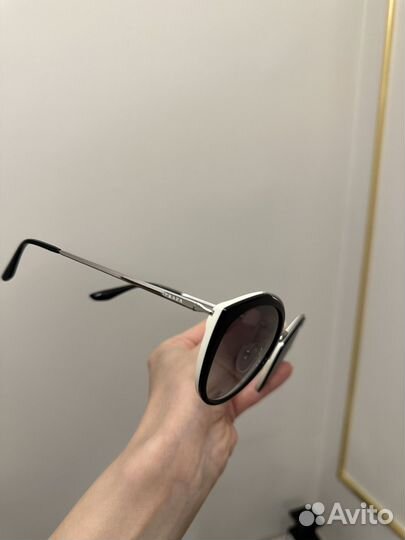 Женские очки prada