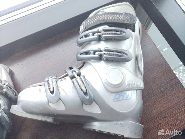 Горнолыжные ботинки