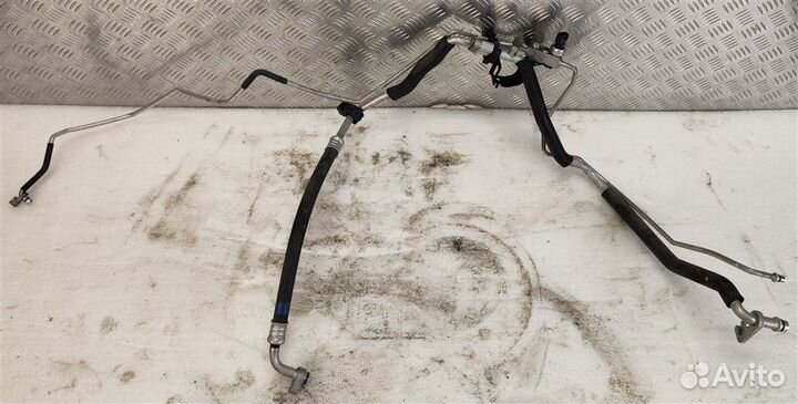 Трубки кондиционера Toyota Prius ZVW30 2ZR 2012