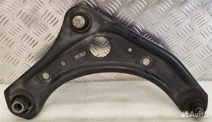 Рычаг передний правый Nissan Note E Power HE12