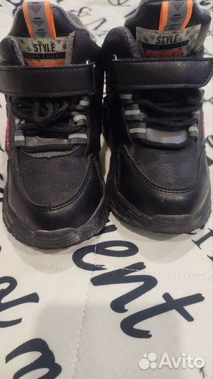Кроссовки демисезонные для мальчика 26р