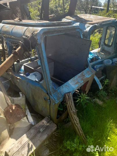 Кабина мтз 80 82 малая и другие запчасти