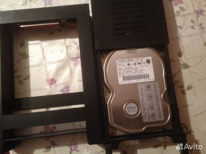 Мобильное шасси с винчестером fujitsu MPE3084AE