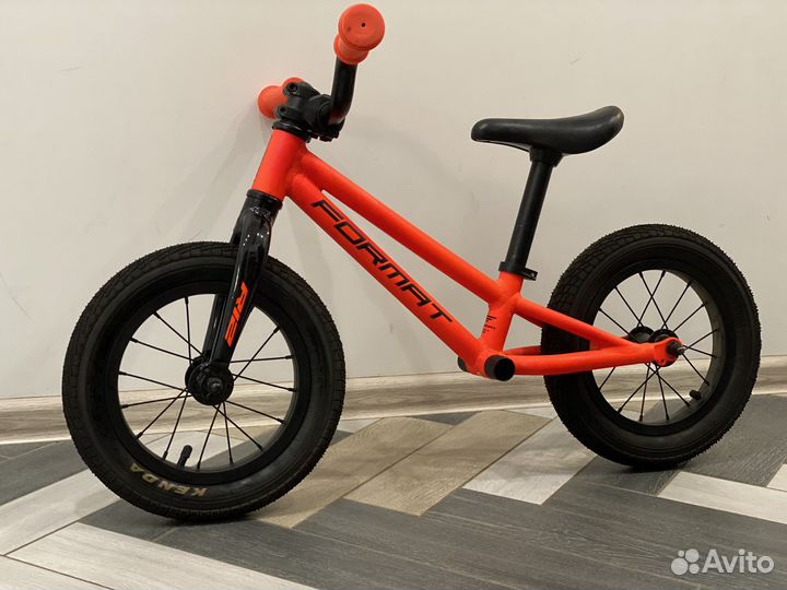 Беговел Format Runbike, красный