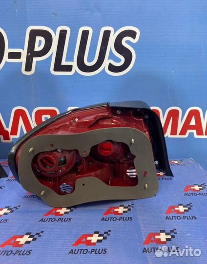 Фонарь задний Hyundai Sonata 01-13