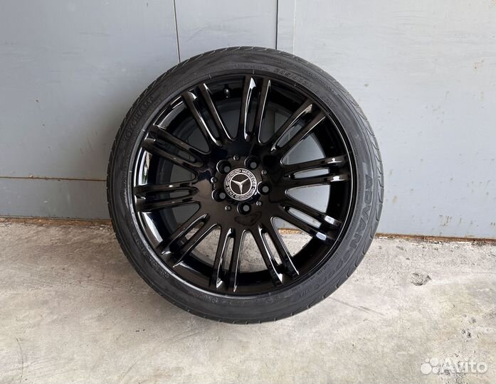 R18 Yokohama Advan Sport V105 275/35, PCD 5x112 DIA 66.6