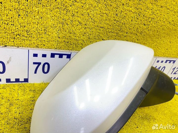 Уши передние правые Toyota Sienta