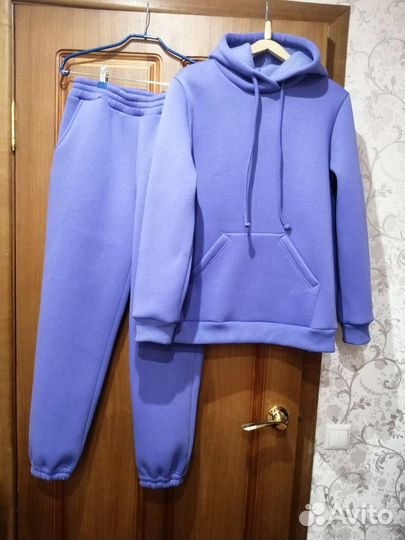 Спортивный костюм женский новый 48 размер