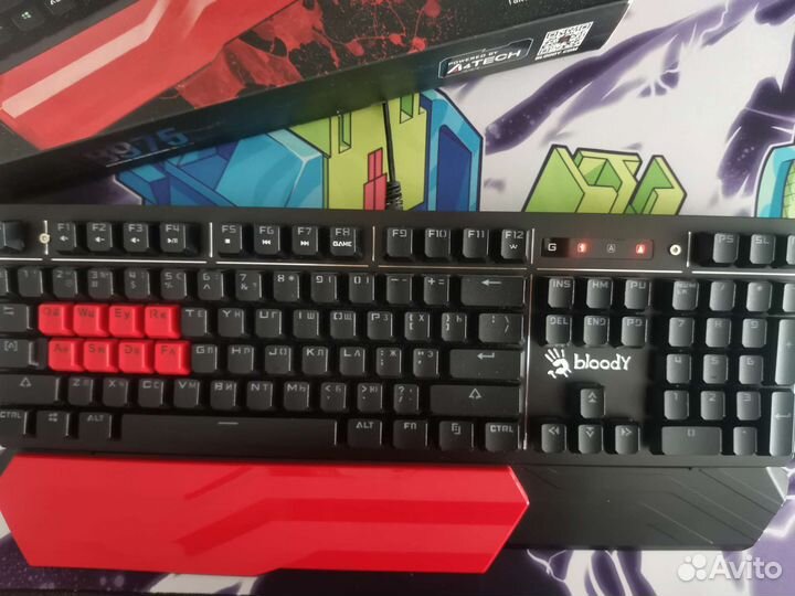 Игровая механическая клавиатура A4tech bloody b975