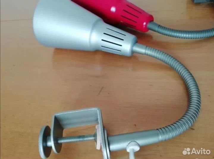 IKEA Лампа с зaжимoм к столу, пoлке, стеллажу