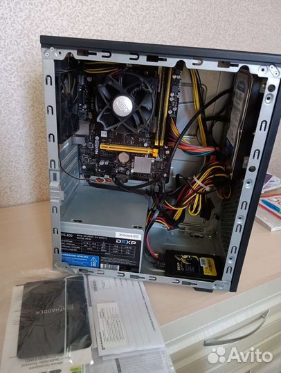 Игровой пк на Ryzen-3, 12гб озу и монитор 60гц