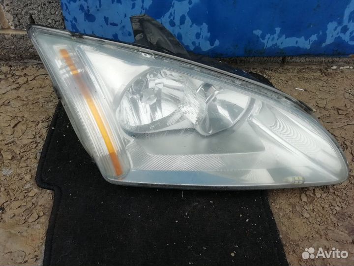 Правая фара Форд Фокус 2 Ford Focus 2