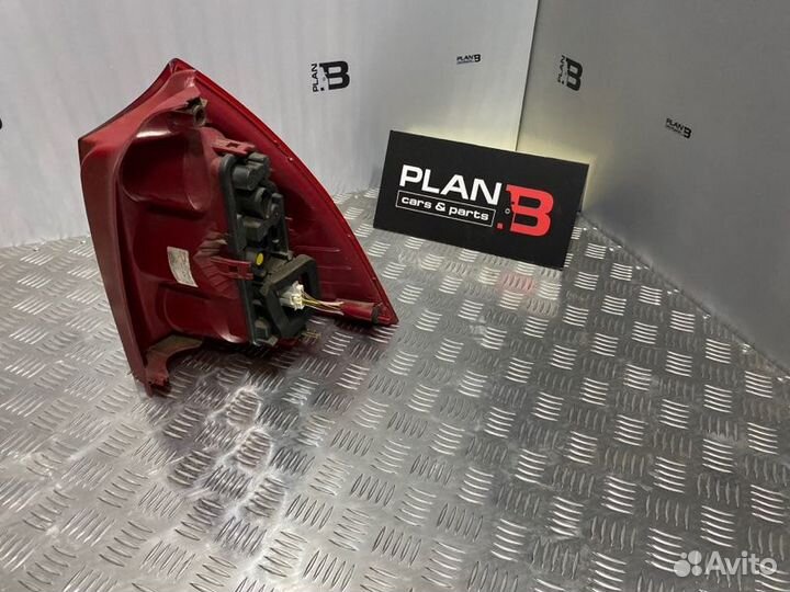 Стоп-сигнал задний левый Peugeot 307