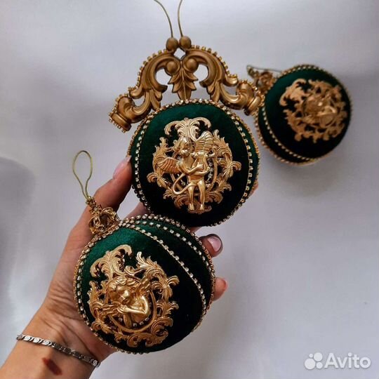 Елочные украшения шары