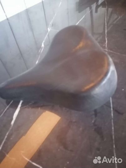 Седло для велосипеда с чехлом