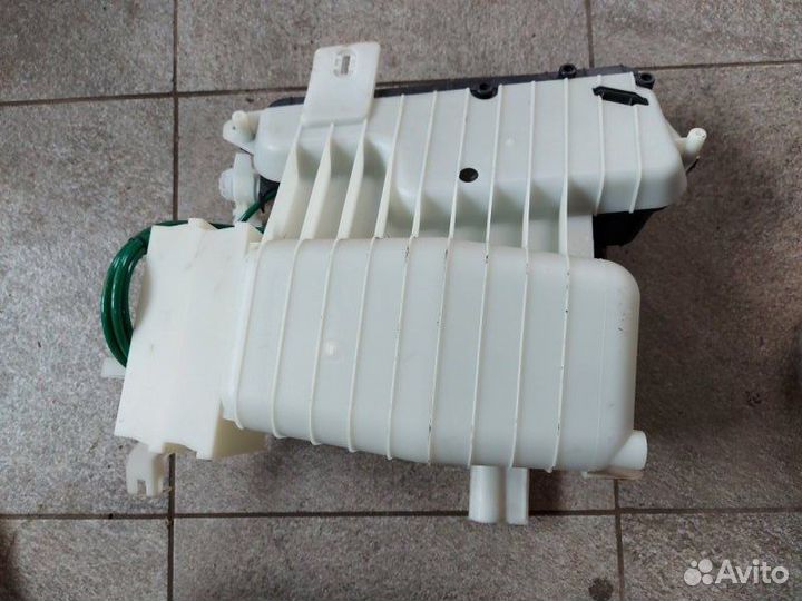 Насос воздушный Mercedes-Benz S-Class W221 2012