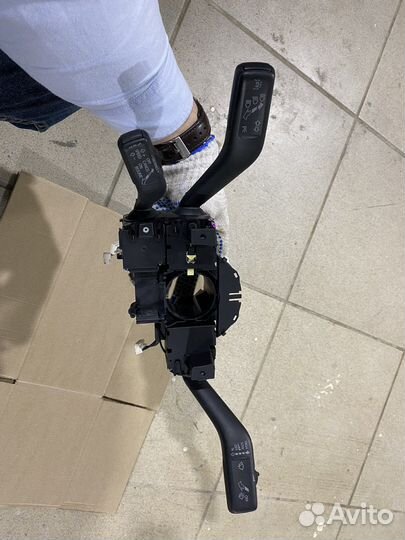 Подрулевой переключатель Passat CC