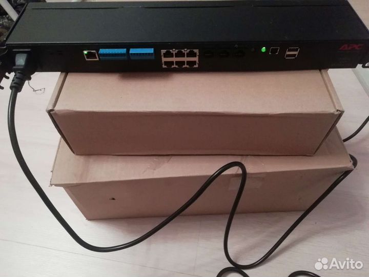 Контроллер датчиков APC netbotz rack monitor 450