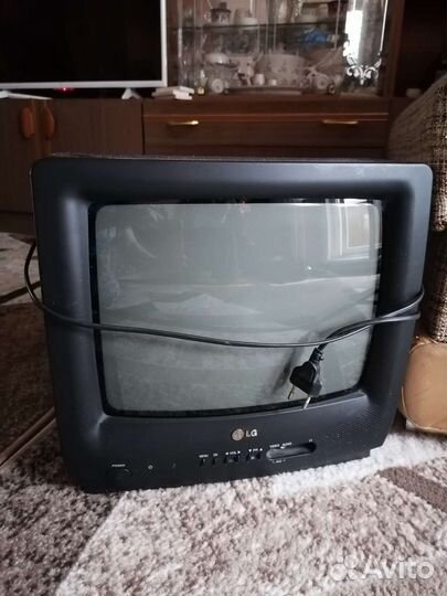 Телевизор бу LG