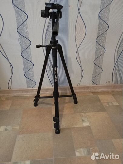 Штатив для фотоаппарата