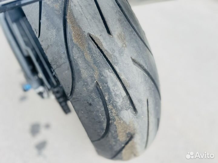 Литровый Спортбайк Aprilia rsv1000 Mille