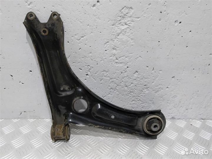 Рычаг передний левый Skoda Superb 1K0407151BG