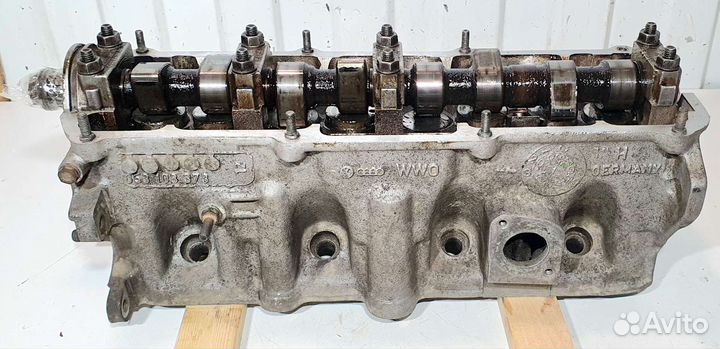Головка блока цилиндров Audi 80 B3. 1,8 JN