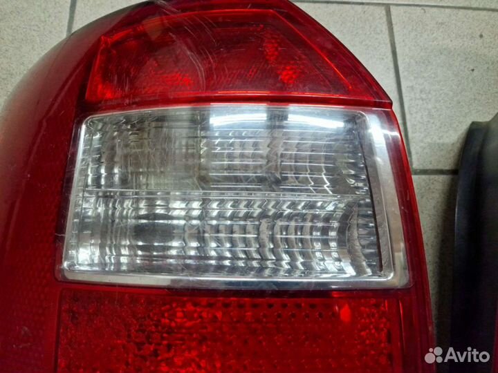 Задние фонари Audi A4 B6 Avant (Универсал)