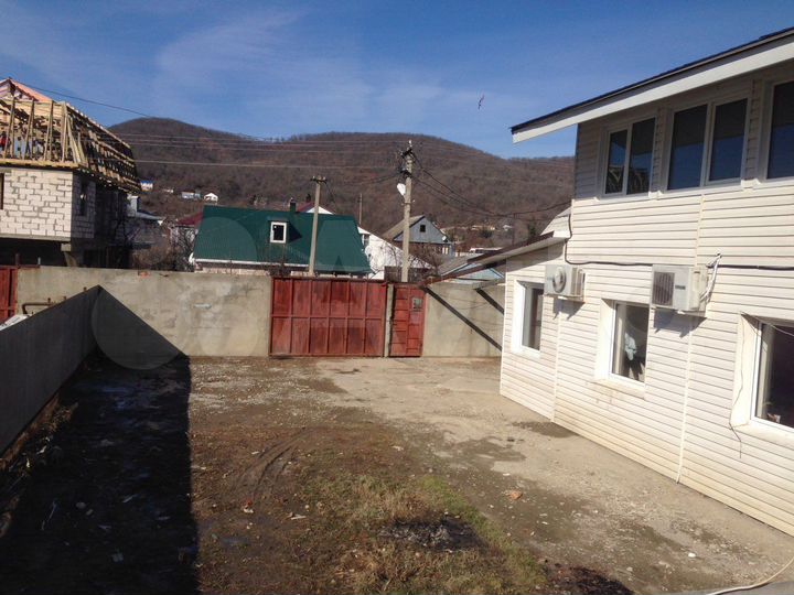 Дом 202 м² на участке 3 сот.