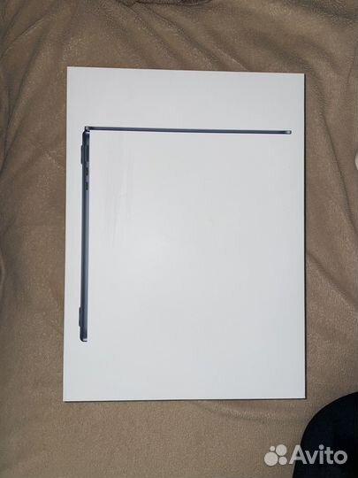 Коробка от macbook air 13.6