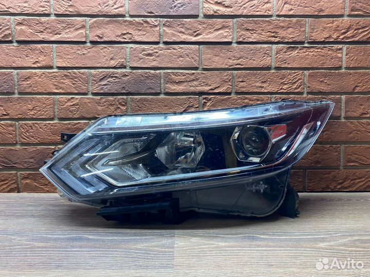 Фара левая Nissan Qashqai