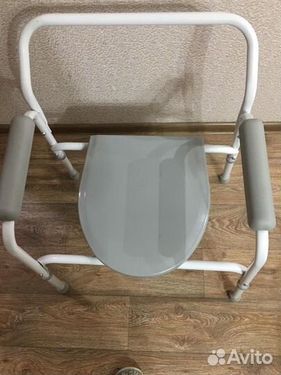 Кресло туалет и ходунки для взрослых