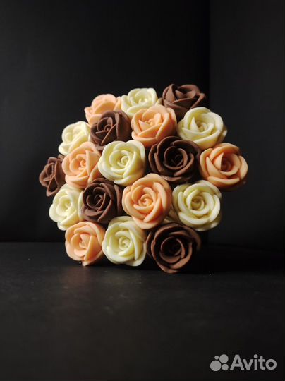 Шоколадные Розы - 19 шт в Букете