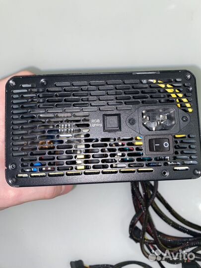 Блок питания Thermaltake Smart RGB 600Вт
