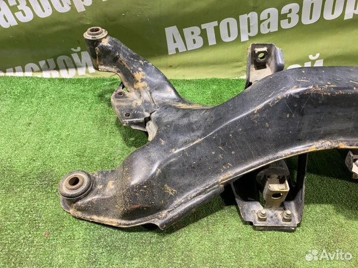 Подрамник Nissan Bluebird U13 SR18DE