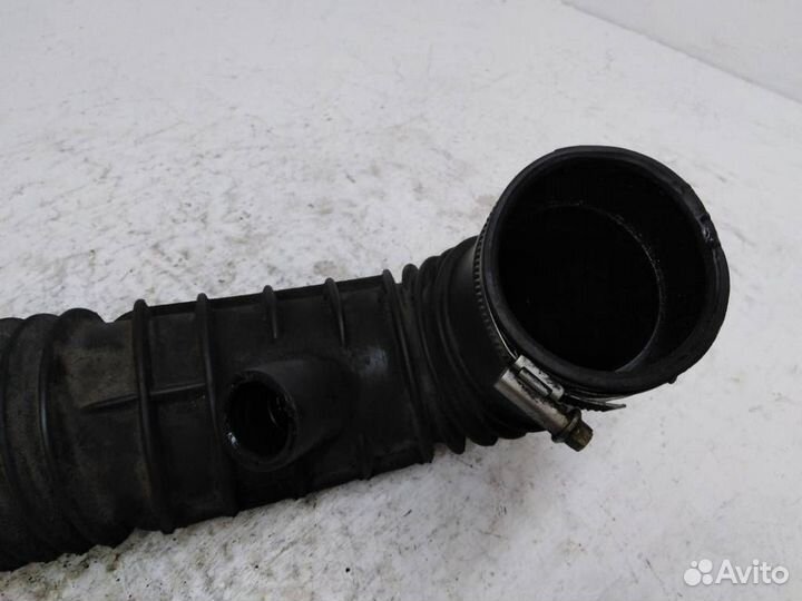 Патрубок воздушного фильтра