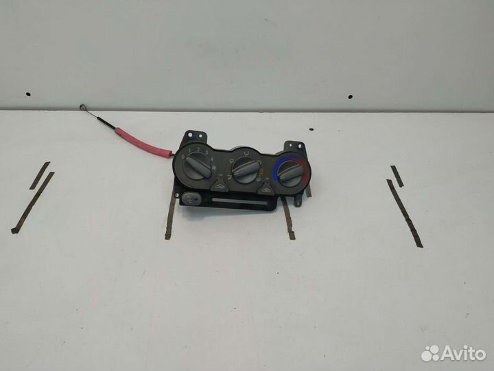 Hyundai Accent блок управления печкой подстаканник