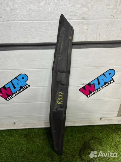 Пыльник крыла правый передний переднего правого